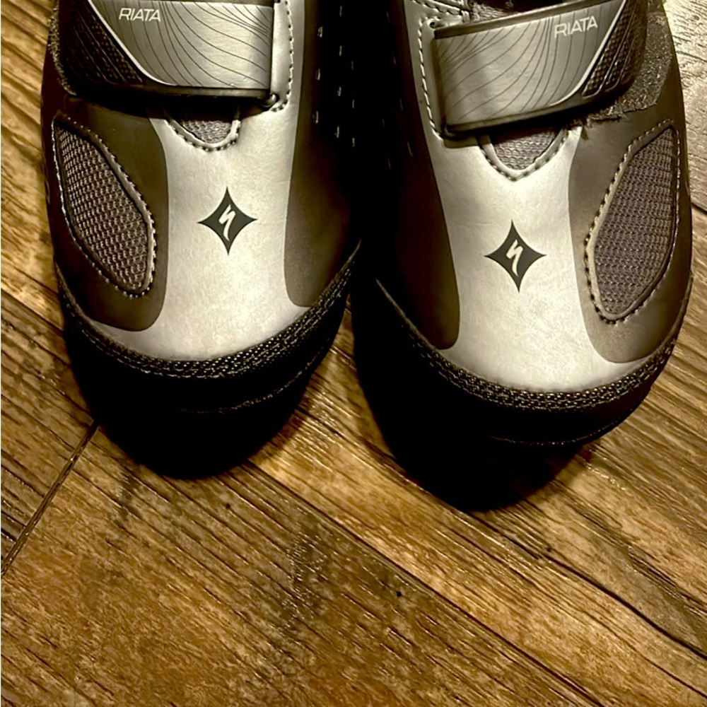 Specialized ladies biking shoes